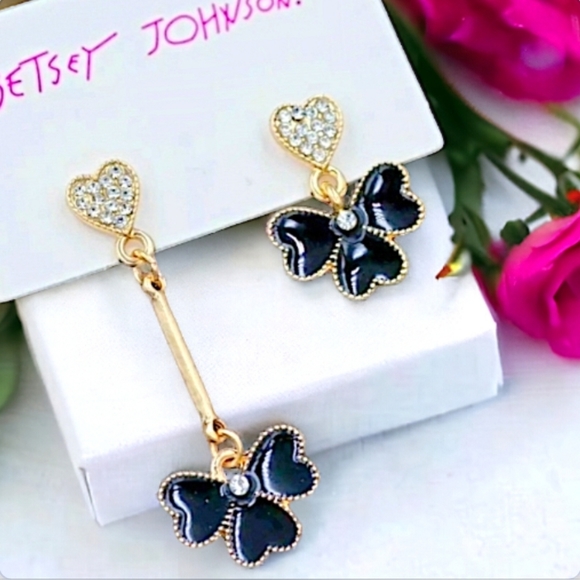 Gold-plated Crystal black mismatched clover Leaf earrings with silver post BOGO - Picture 1 of 14